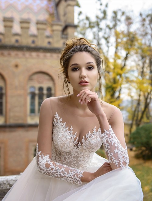 https://elisebride.ro/images/stories/virtuemart/product/VWD_SN_09       (2).jpg